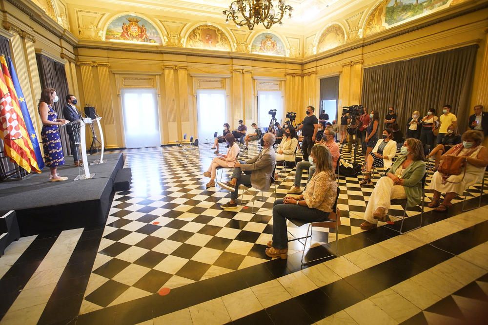 Presentació de l''acord entre JxCat i ERC a l''Ajuntament de Girona