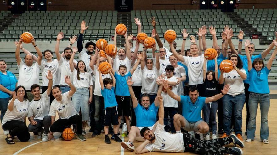 Caixabank y el UCAM Murcia disfrutan del entrenamiento más especial | UCAM MURCIA CB