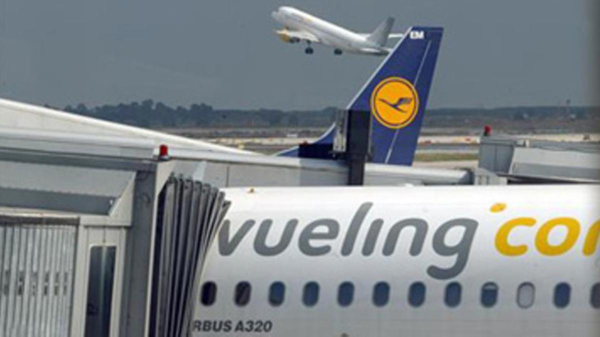 Vueling gana 14,71 millones de euros frente a unas pérdidas de 32,37