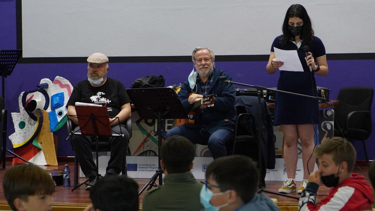 Percusión e música tradicional nos institutos Aller e Laxeiro de Lalín