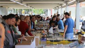 Estreno del mercado dominical de Sant Antoni.