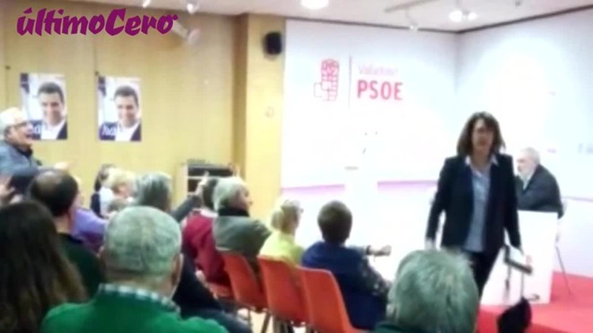 La diputada i presidenta del PSOE de Castella i Lleó, Soraya Rodríguez, va abandonar ahir una reunió del PSOE al ser qualificada de traïdora.