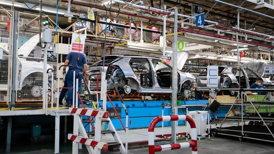 Estos son los sectores que más luz consumieron en Aragón en 2025: el automóvil continúa bajando posiciones