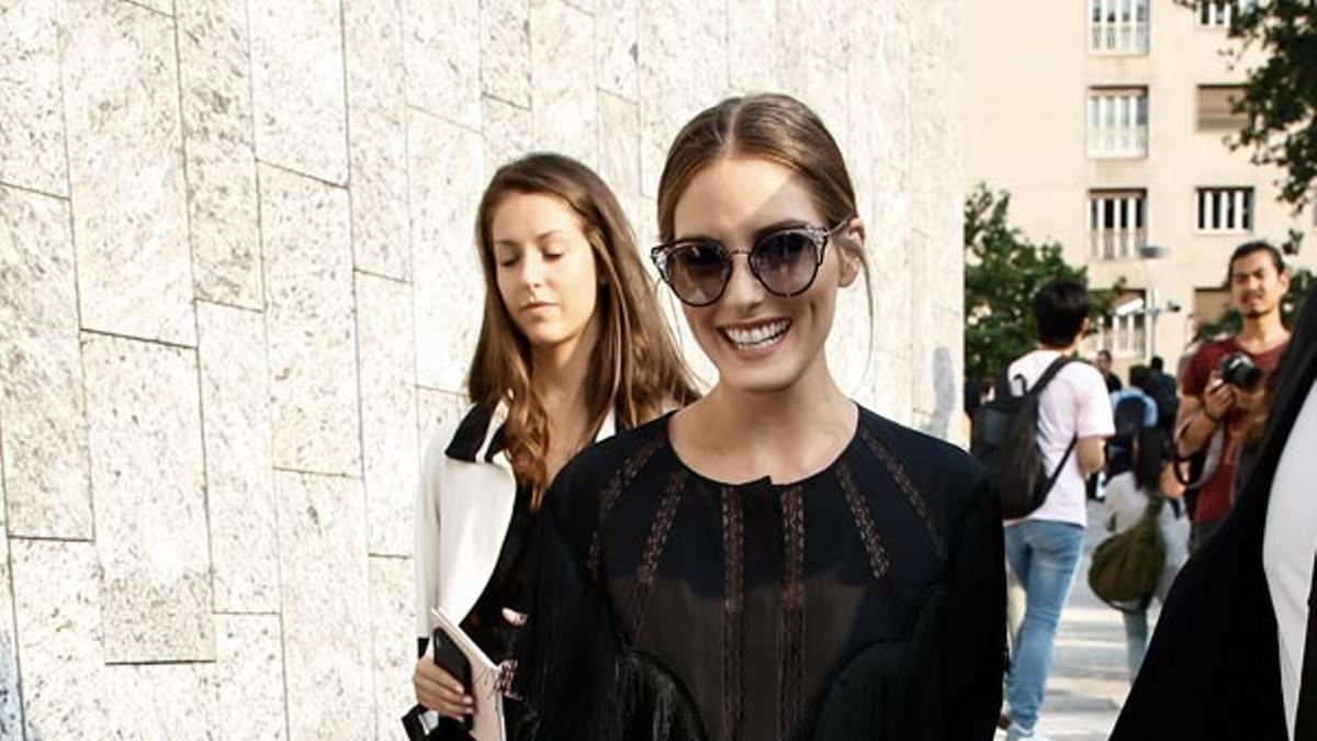 Olivia Palermo y su look con zapatos masculinos en Milán