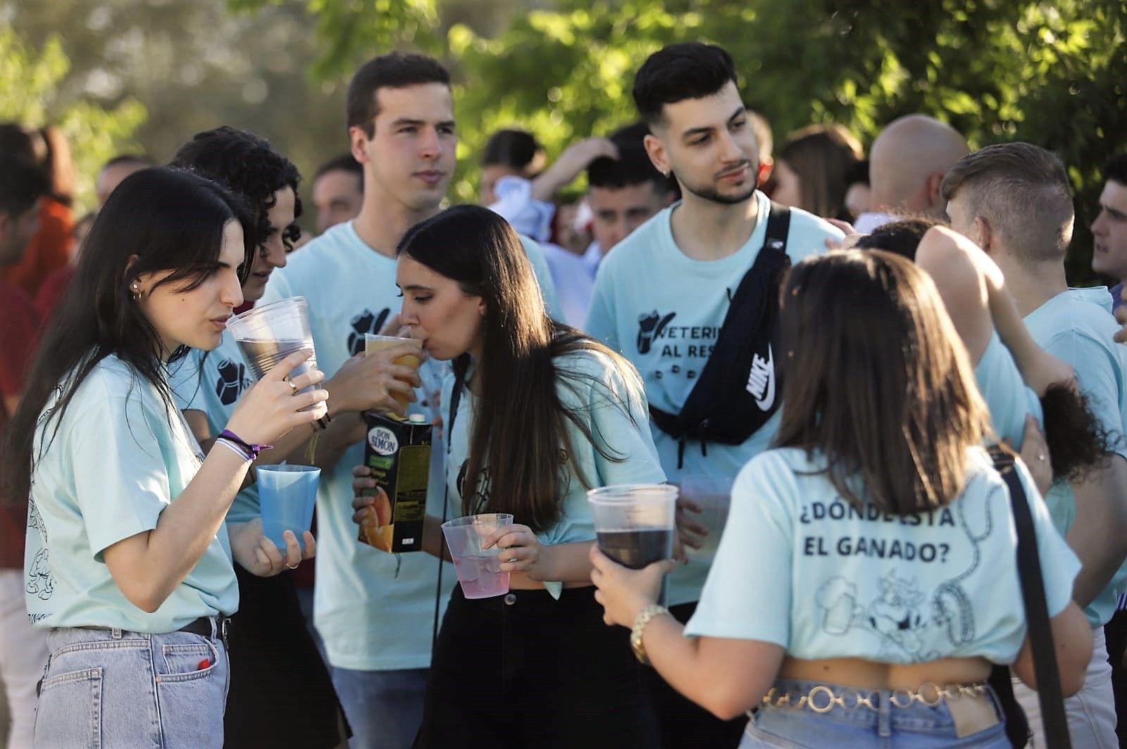 Vuelve el botellón del miércoles de Feria