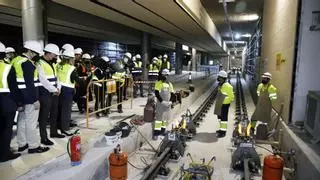 Finalizan el montaje de la vía para que el metro llegue al Centro