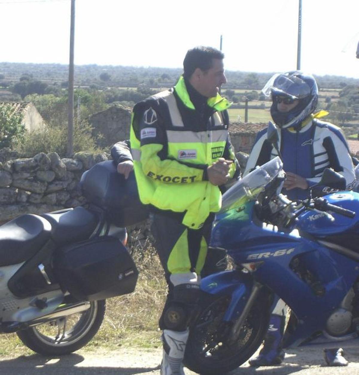 Toribio, a la izquierda, durante una marcha por la provincia.