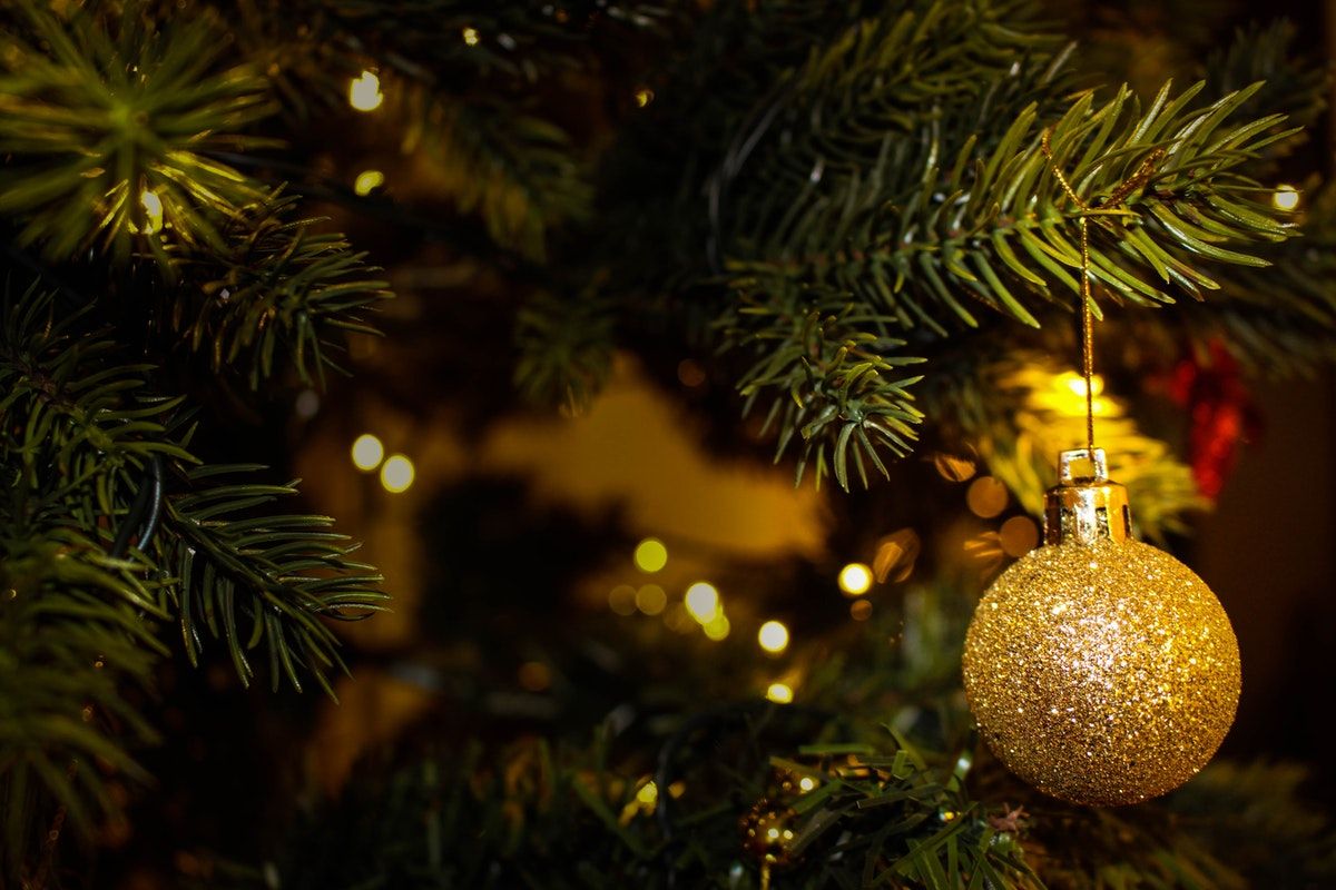 Decora tu casa con el árbol de Navidad con un 25% de descuento… y otras ofertas