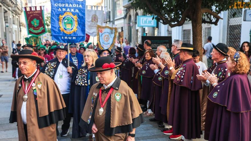 Corazón do Salnés se suma a la hermandad de la Cofradía dos Viños Rías Baixas