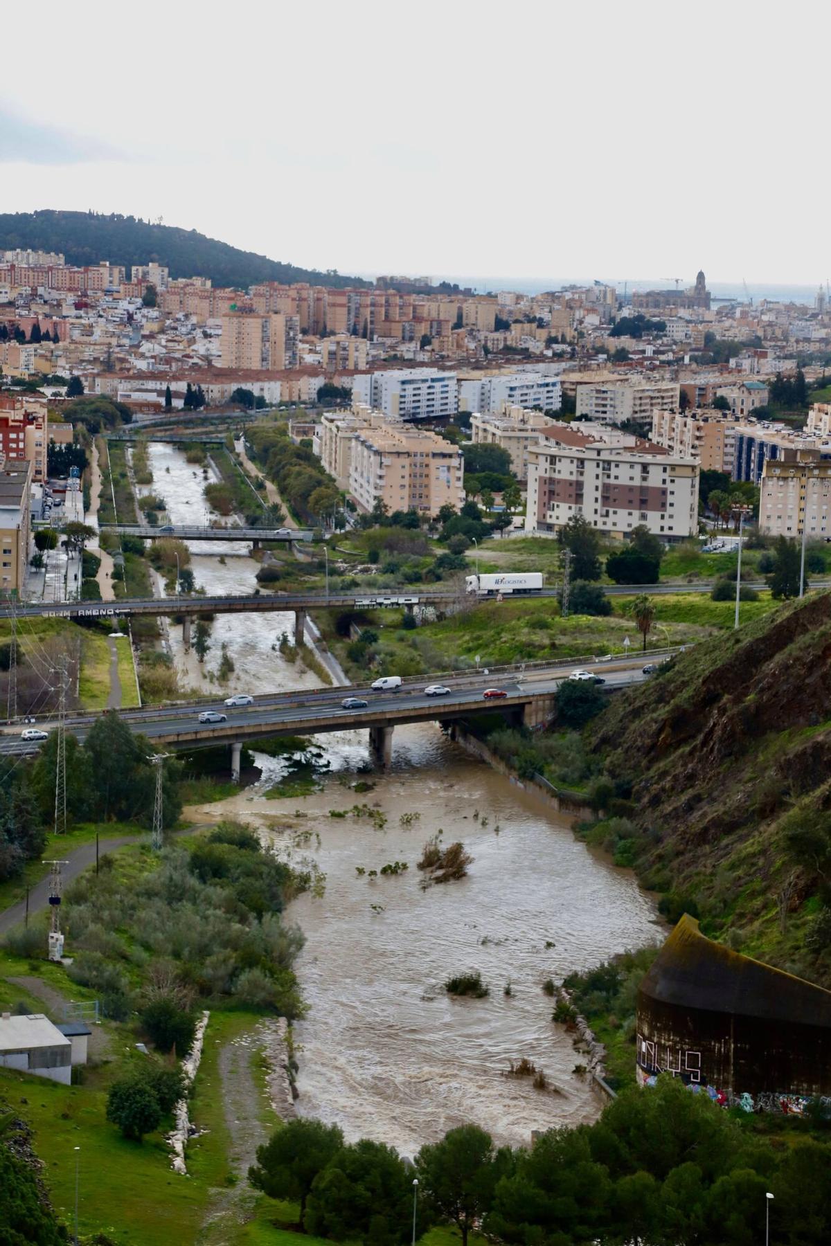 Desembalse de la presa El Limonero