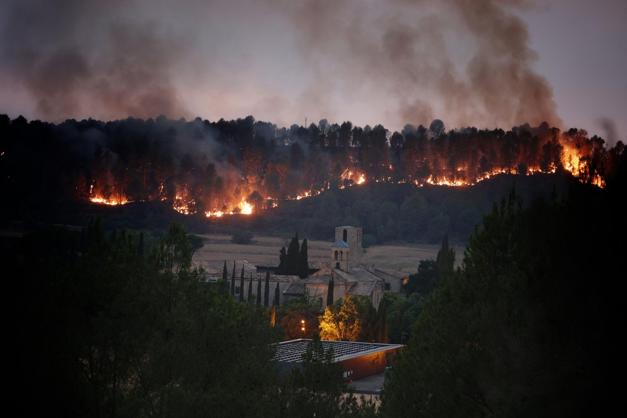 Incendio forestal en el Pont de Vilomara, Manresa (Bages).