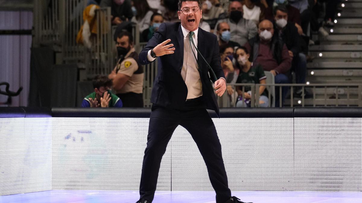 Fotis Katsikaris, durante el partido contra el Zaragoza.