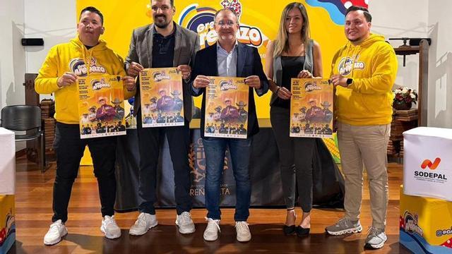 Sergio Rodríguez, en el centro de la imagen, junto a Jonathan Felipe (i) y Miriam Perestelo. | E.D.