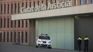zentauroepp46874489 hospitalet de llobregat 08 02 2019  destinan 500 mossos en c191224101506