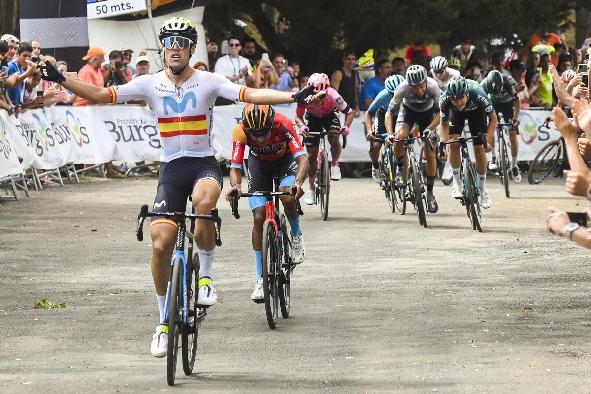 Oier Lazkano tras ganar la cuarta etapa de la Vuelta a Burgos entre Santa Gadea del Cid y Pradoluengo