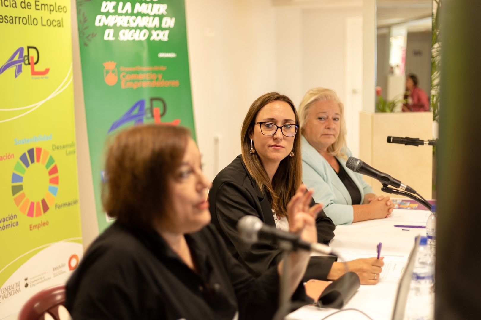 Todas las fotos del congreso de mujeres empresarias y emprendedoras en Orpesa