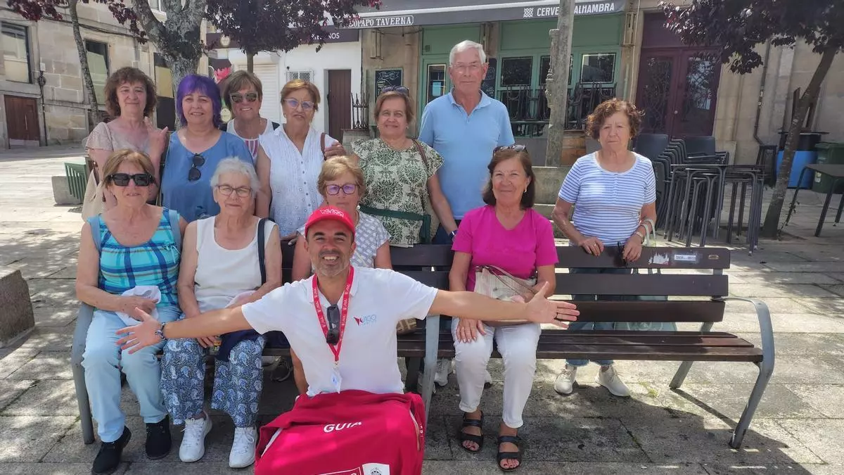 Nuevas rutas para que los mayores descubran el Vigo de los espías, el cine y el comercio tradicional