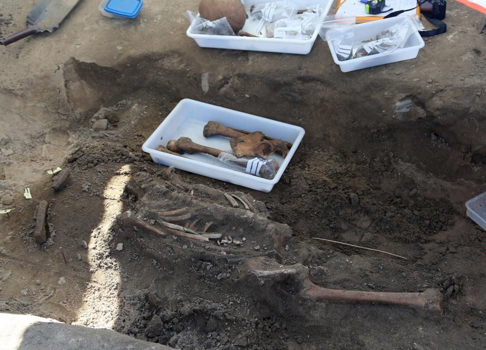Localizan el esqueleto de un bebé de 2.000 años