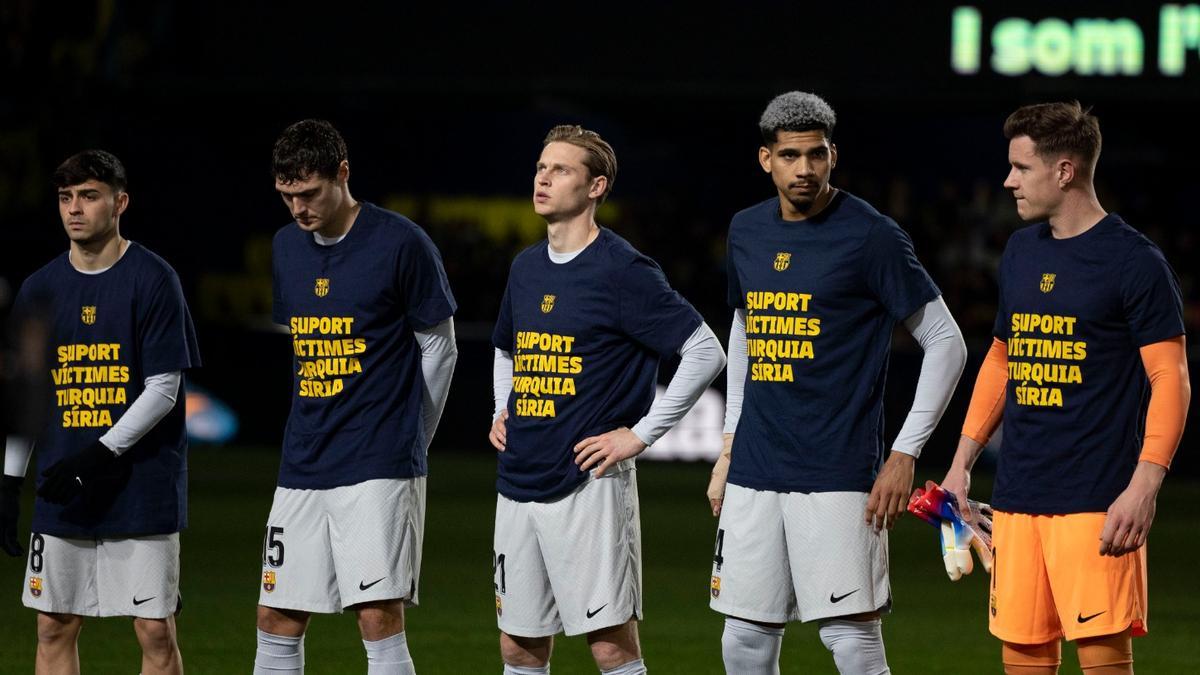 Villarreal - FC Barcelona | El minuto de silencio en memoria de las víctimas de los terremotos de Siria y Turquía