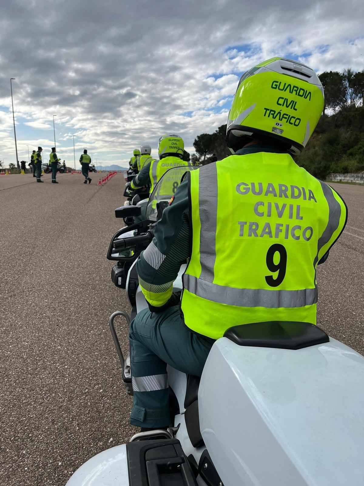 Mérida acoge las pruebas de la Guardia Civil para escoltar La Vuelta 2026.