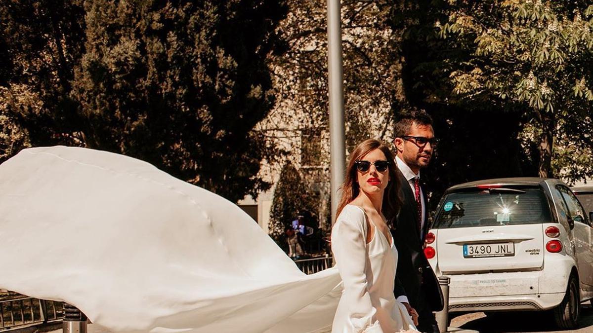 Vestido de novia de estilo lencero, de Lucía Be