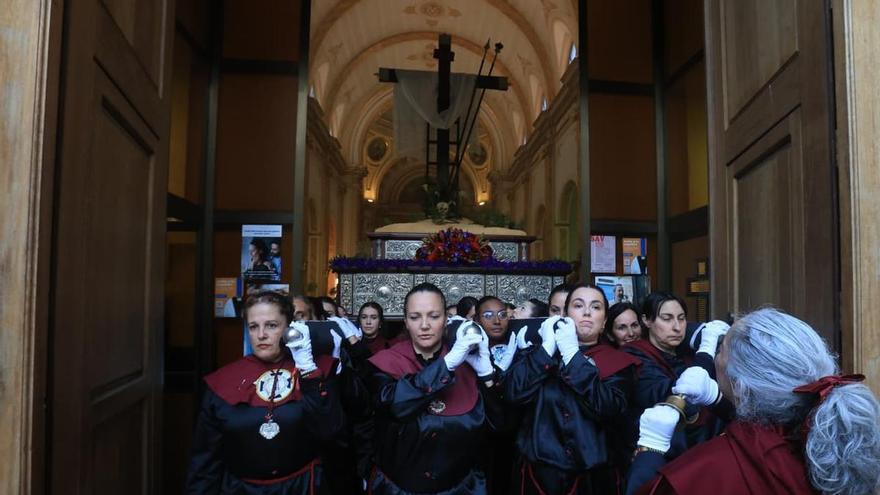 Semana Santa en Alicante 2026: Procesión de la Hermandad de la Santa Redención en el Jueves Santo