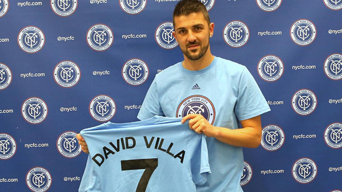 David Villa posa con la camiseta del New York City