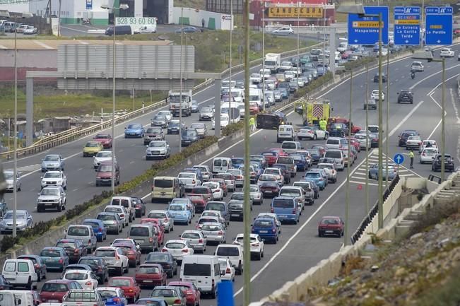 Accidente de trafico en la GC-1, a la altura del ...