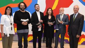 Foto de familia de los premiados, en CaixaForum.