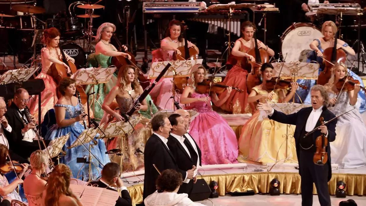 André Rieu contagia en Málaga la pasión por la clásica con sonrisa