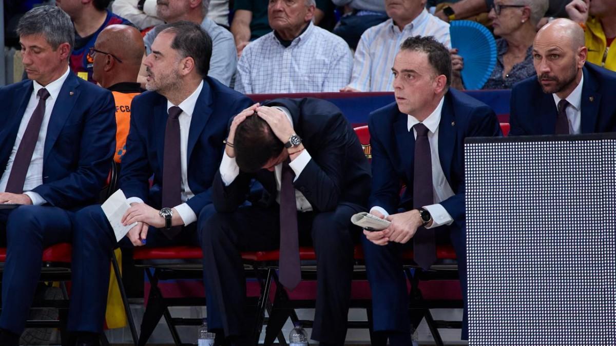 Xavi Pascual, frustrado en el partido de Euroliga ante Panathinaikos