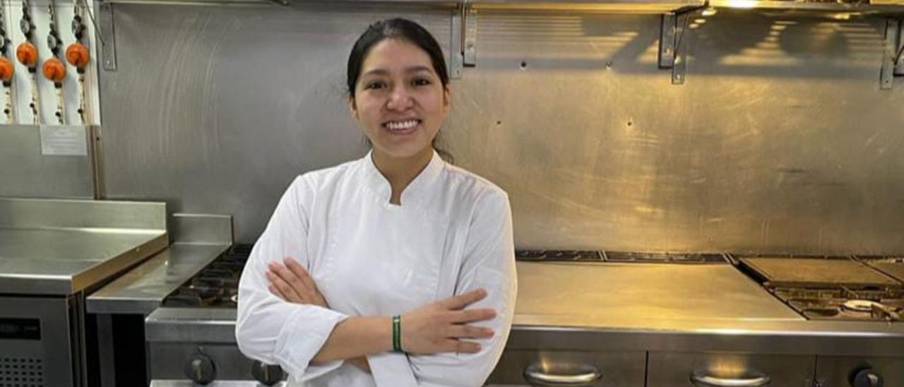Sandra Manchay en la
cocina de La Cabaña
Buenavista.   | L.O.