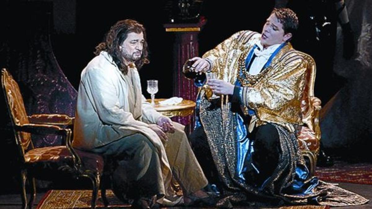 Plácido Domingo y Malin Byström, en una escena de la ópera.