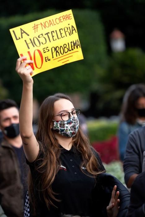 Hosteleros protestan en Murcia