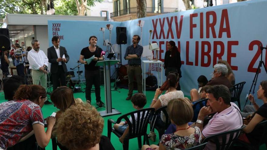 La Fira del Llibre se celebra en Es Born.