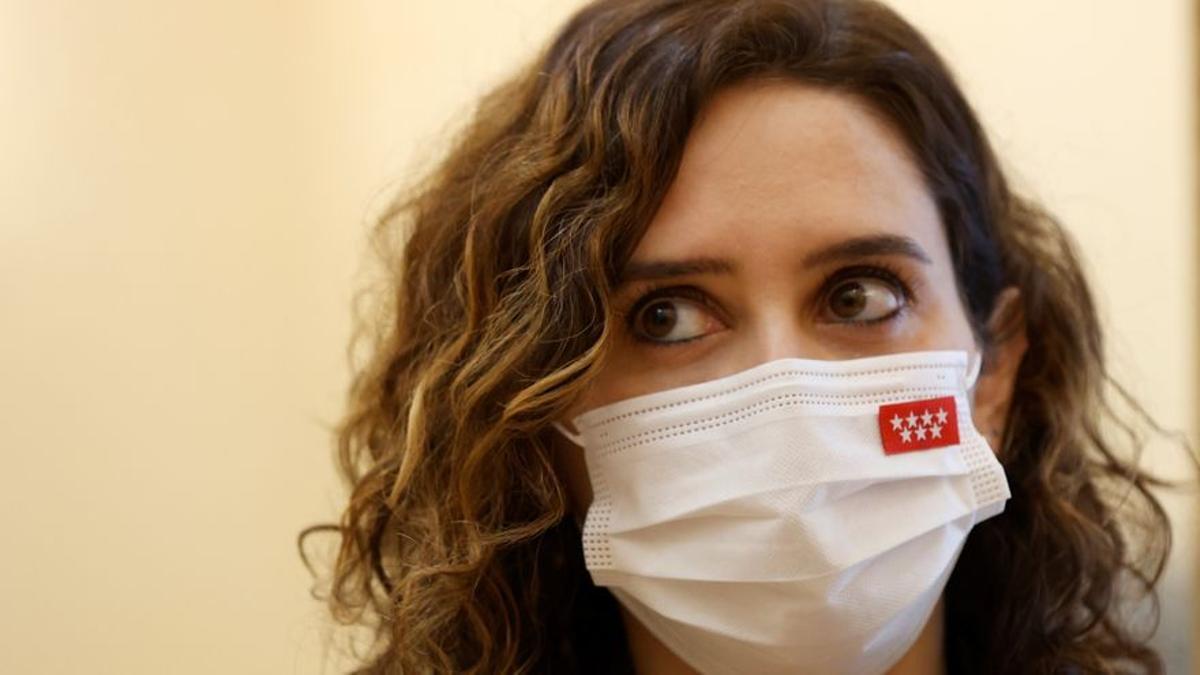 Madrid confirma que el germà d’Ayuso va cobrar 283.000 euros per subministrar mascaretes
