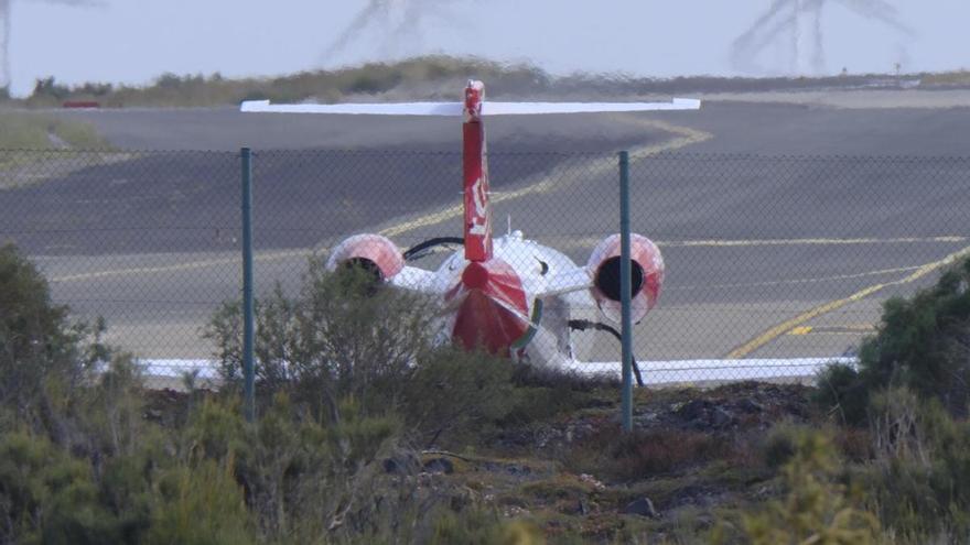 El avión medicalizado con dos pacientes con hantavirus del MV Hondius en la base aérea de Gando, en Gran Canaria