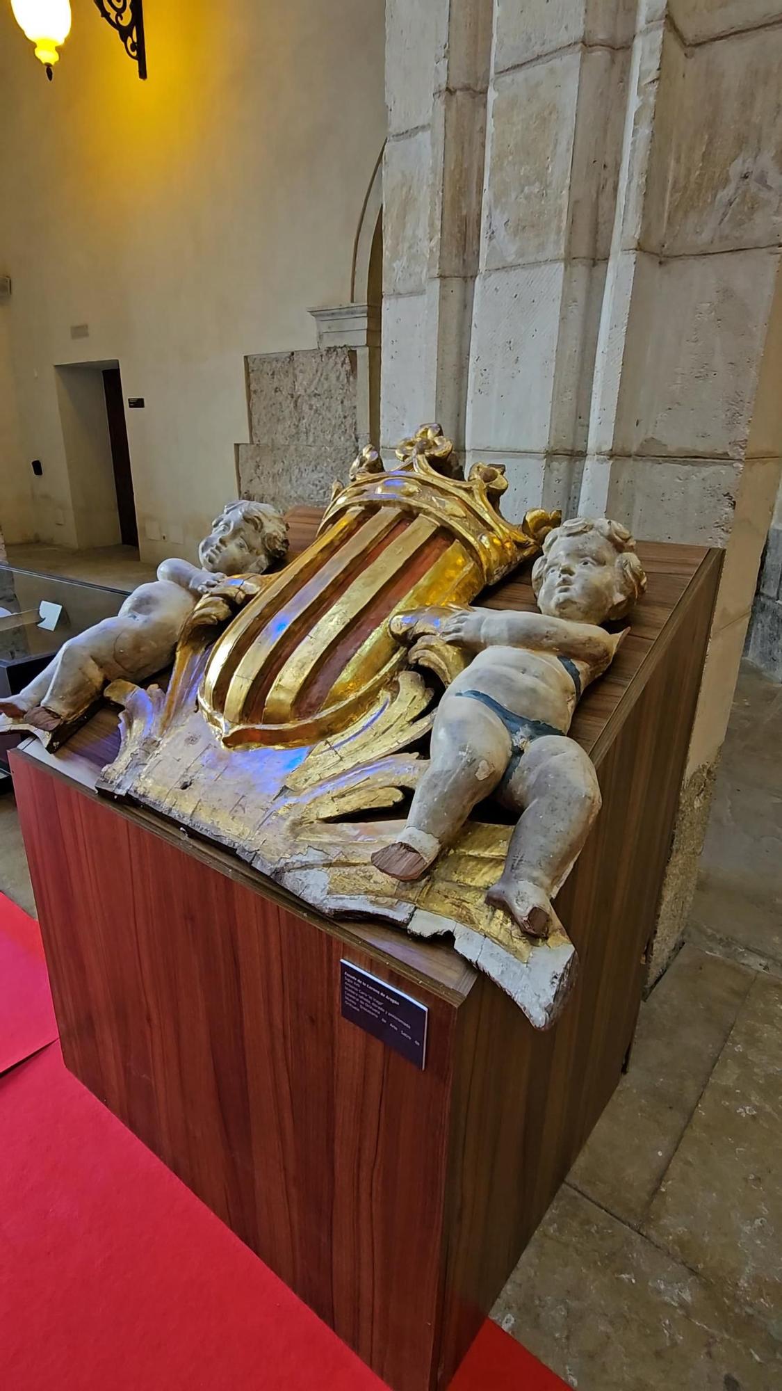 Una exposición ahonda en el simbolismo del Oriol como emblema de Orihuela