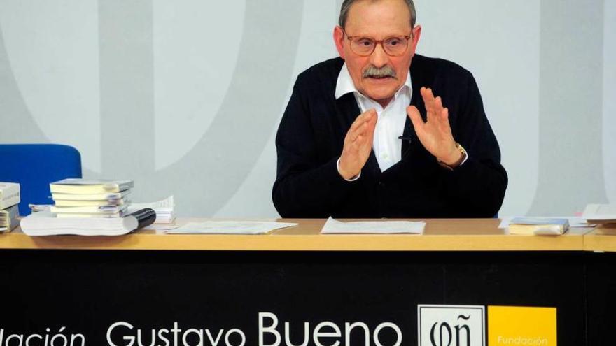 Tomás García López, durante su exposición en la Escuela de Filosofía de la Fundación Gustavo Bueno.