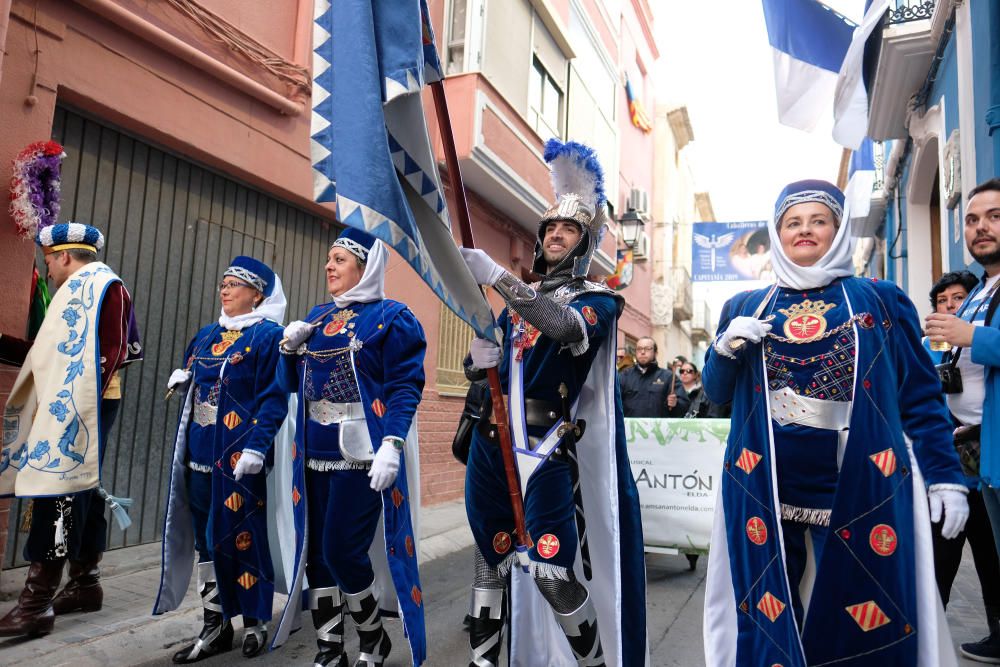 La Entrada y la Retreta abren los Moros y Cristianos de Sax