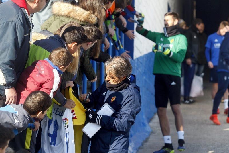 Entrenamiento a puerta abierta del Real Zaragoza en La Romareda