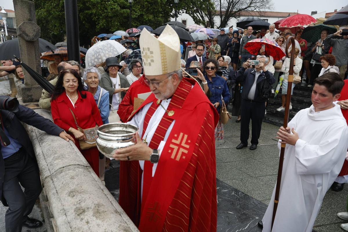 La bendición de las aguas en San Pedro, en imágenes La bendición de las aguas en San Pedro, en imágenes
