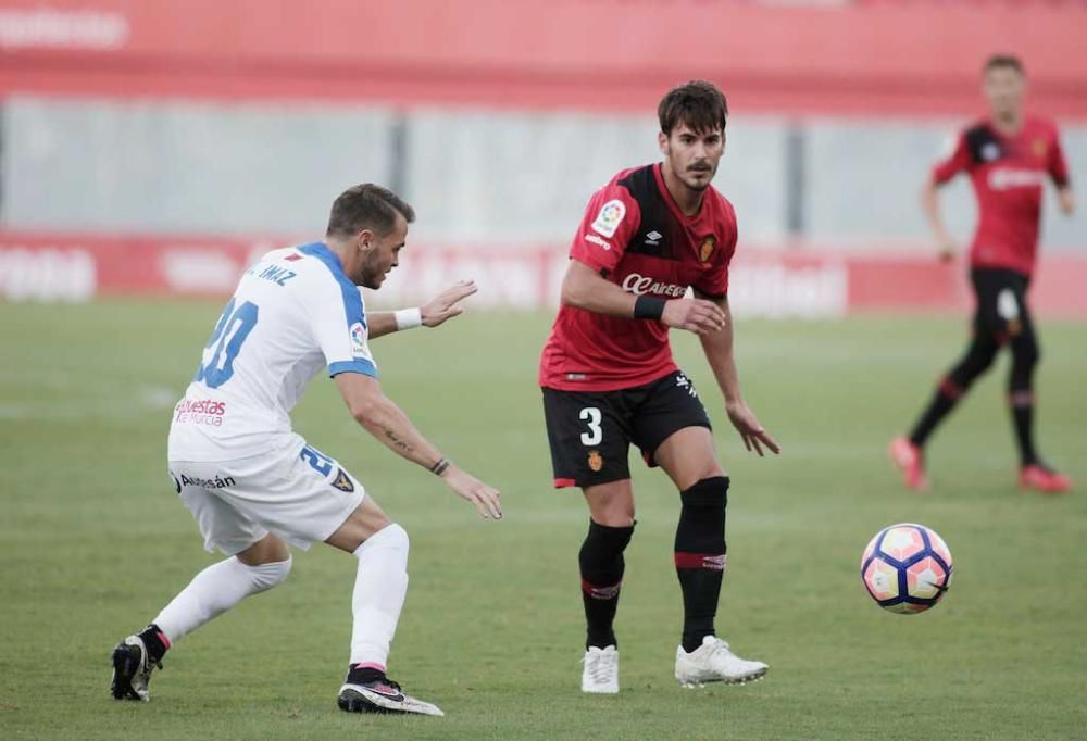 El Real Mallorca empata con el Ucam Murcia