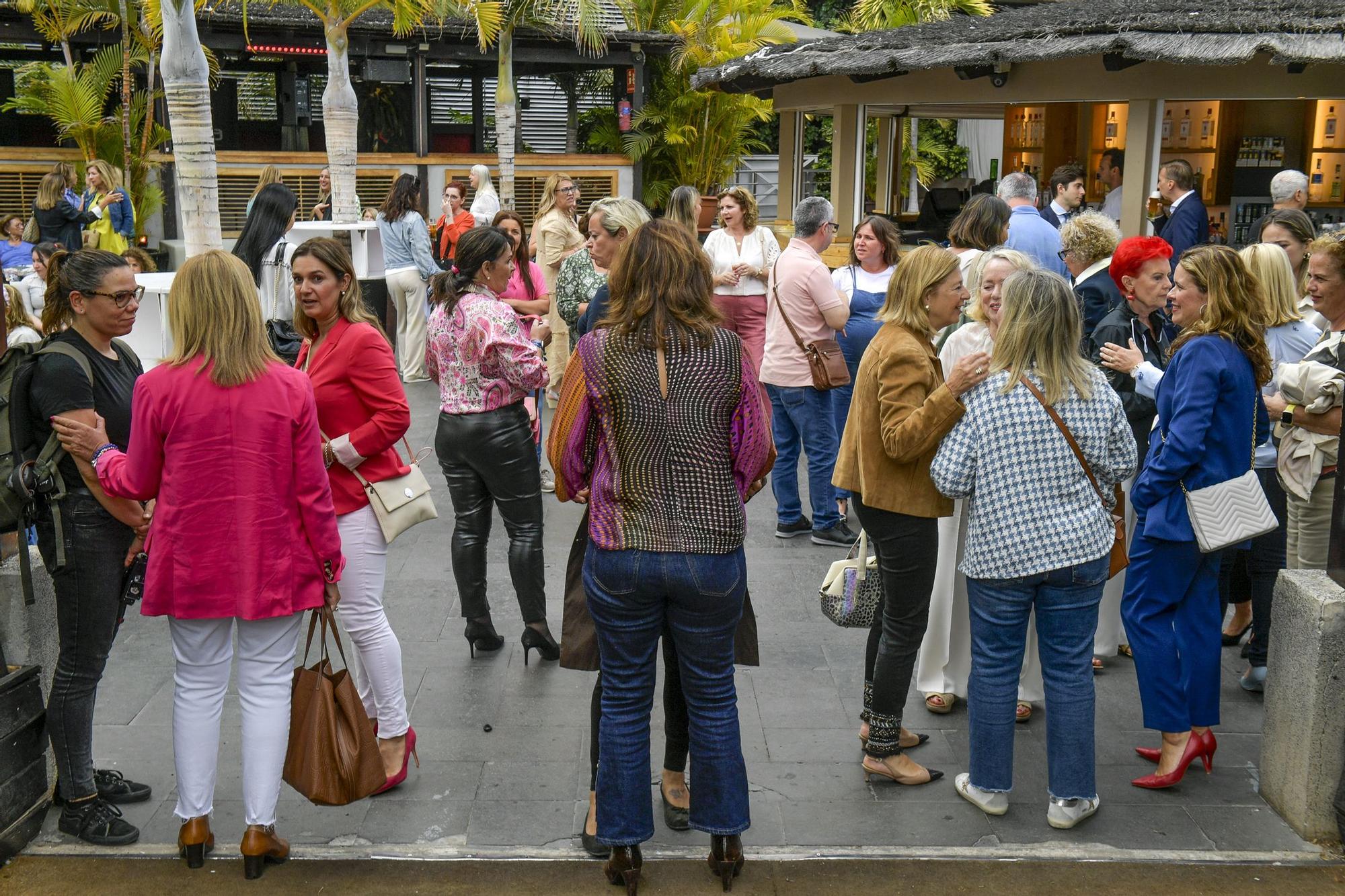 Un día en la campaña electoral de Jimena Delgado, candidata del PP al Ayuntamiento de Las Palmas de Gran Canaria