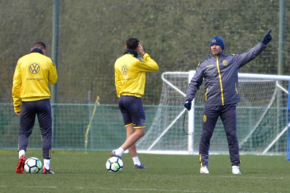 Entrenamiento de la U.D. Las Palmas en Abegondo