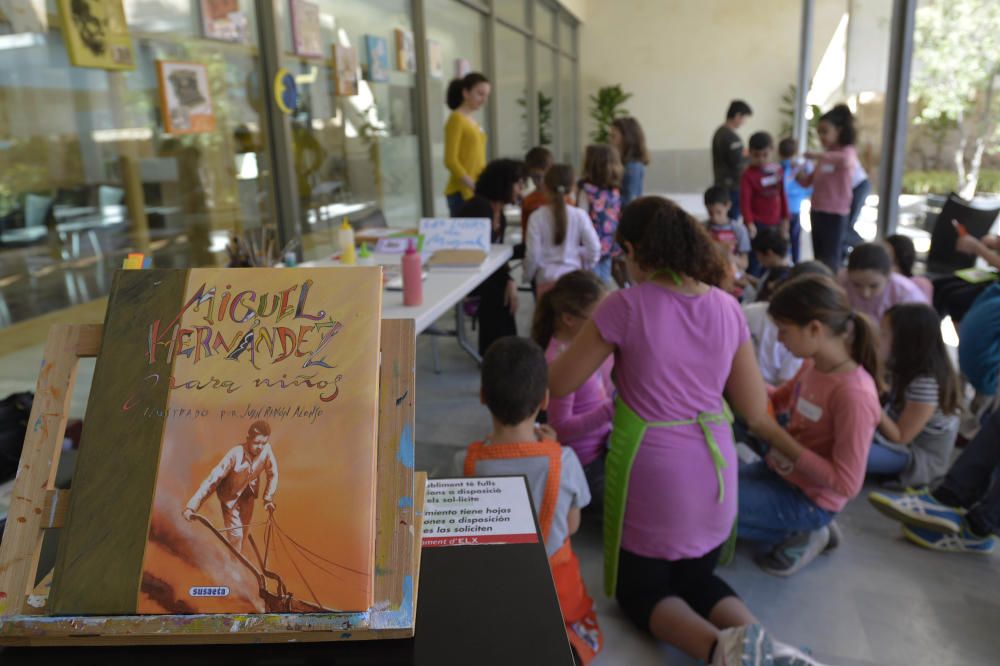 Un instante del taller artístico infantil