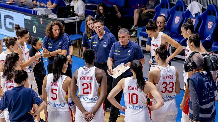 Empieza la nueva era de Miguel Méndez en la selección española de baloncesto femenino
