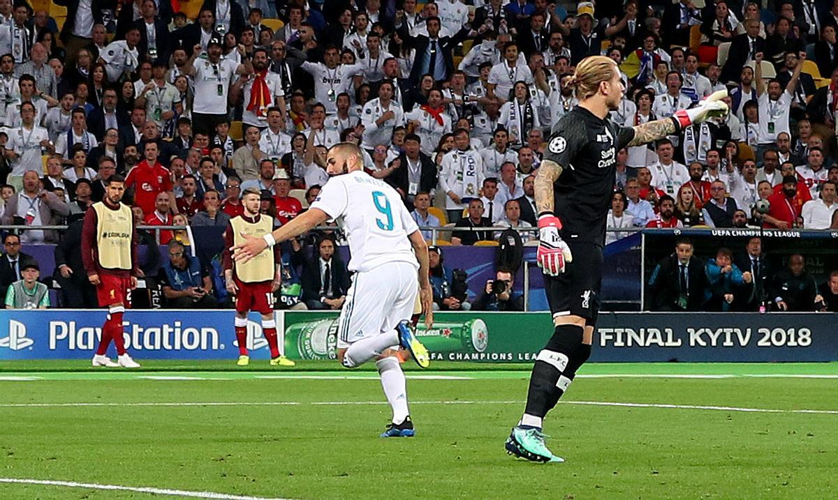 Benzema celebra su gol contra Karius en la final de la Champions de 2018.