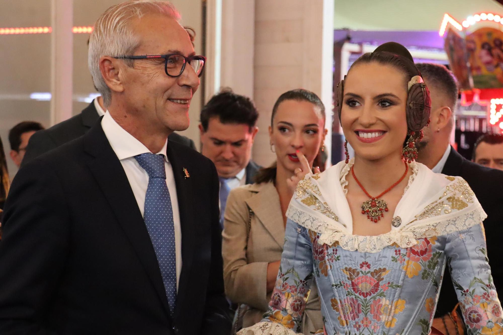 La primera gran prueba de María Estela, Marina y las cortes en la Festa per a Tots