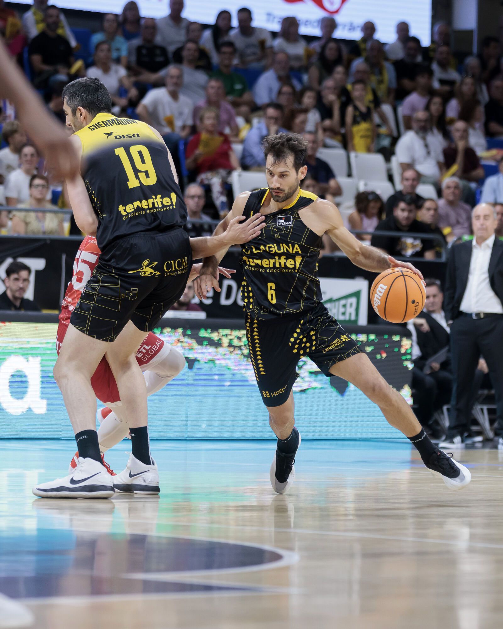 Les imatges del La Laguna Tenerife - Baxi Manresa